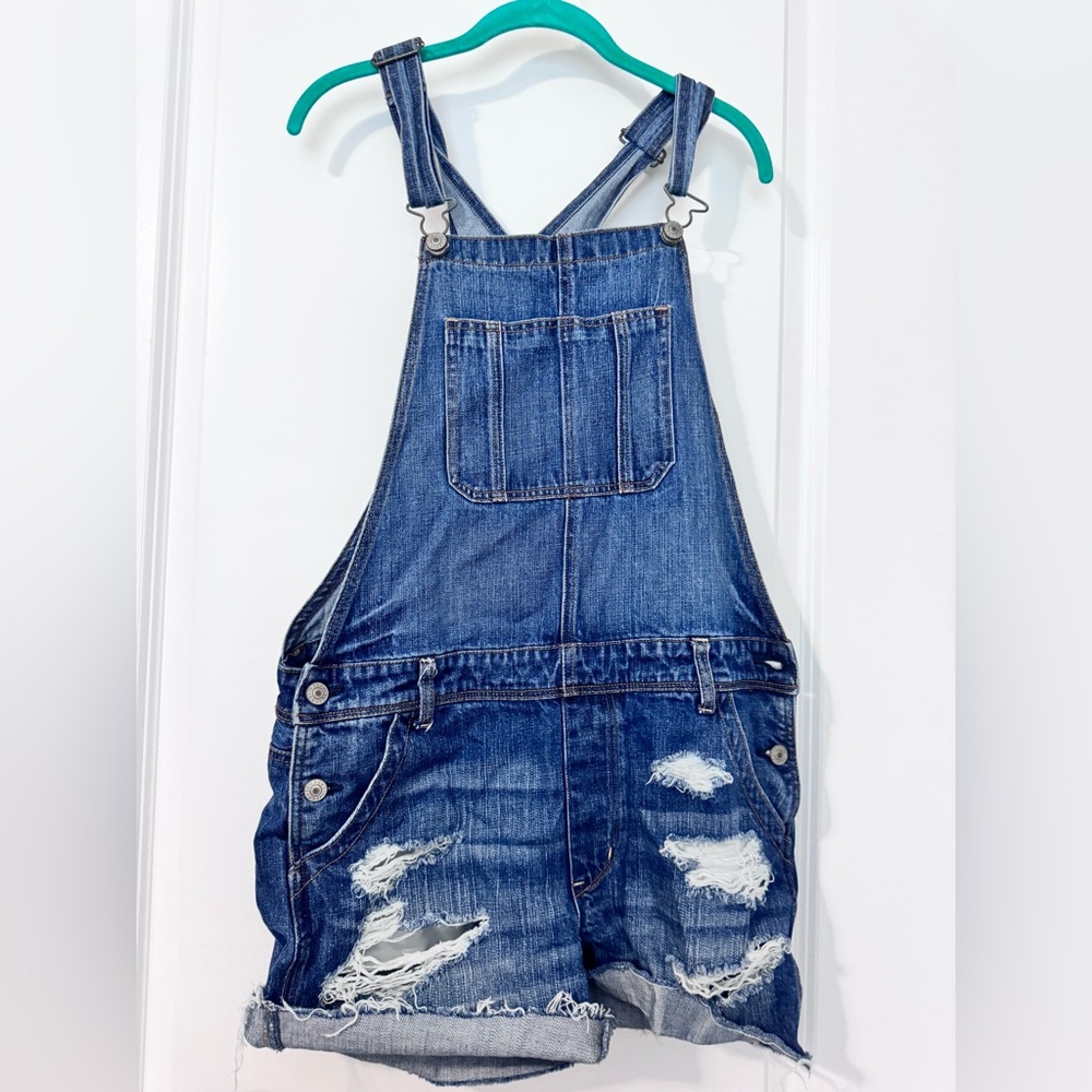 American Eagle Distressed Shorts Overalls